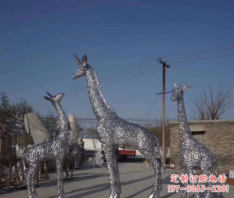 上海不锈钢镂空雕塑长颈鹿