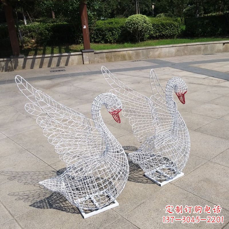 上海不锈钢网格展翅天鹅雕塑