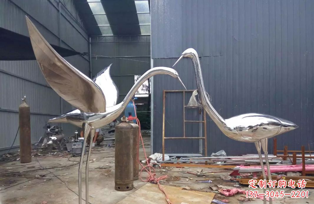 上海不锈钢仙鹤雕塑传承中国文化