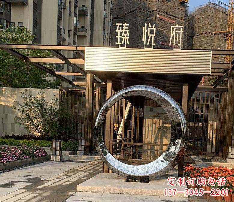 上海不锈钢小区圆环雕塑赋予小区景观更多美感