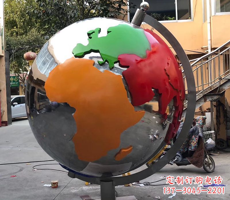 上海该雕塑的。