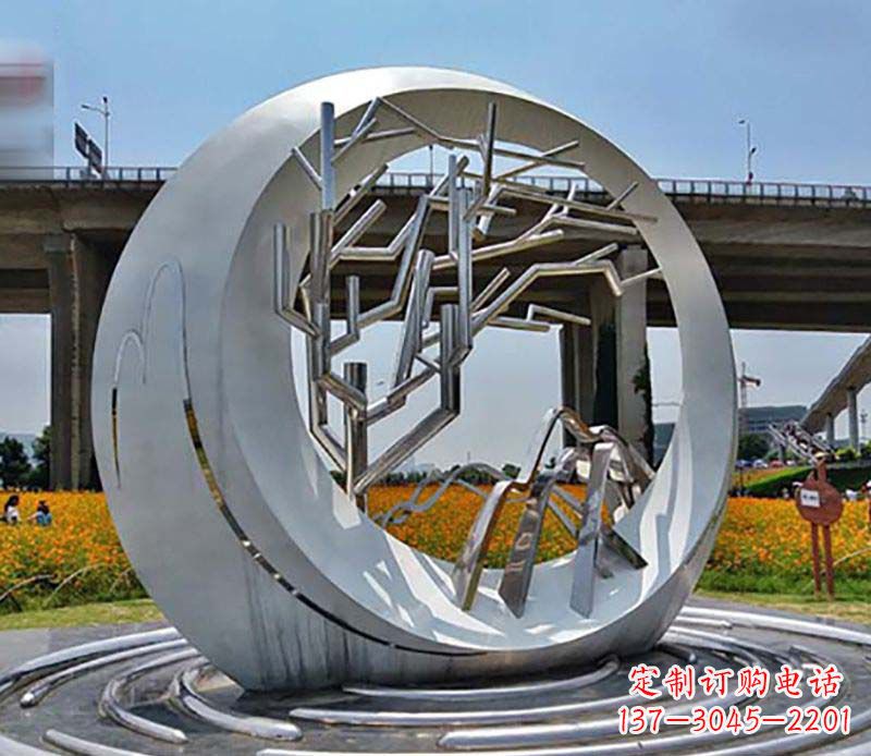 上海不锈钢异形圆环雕塑精致而优雅