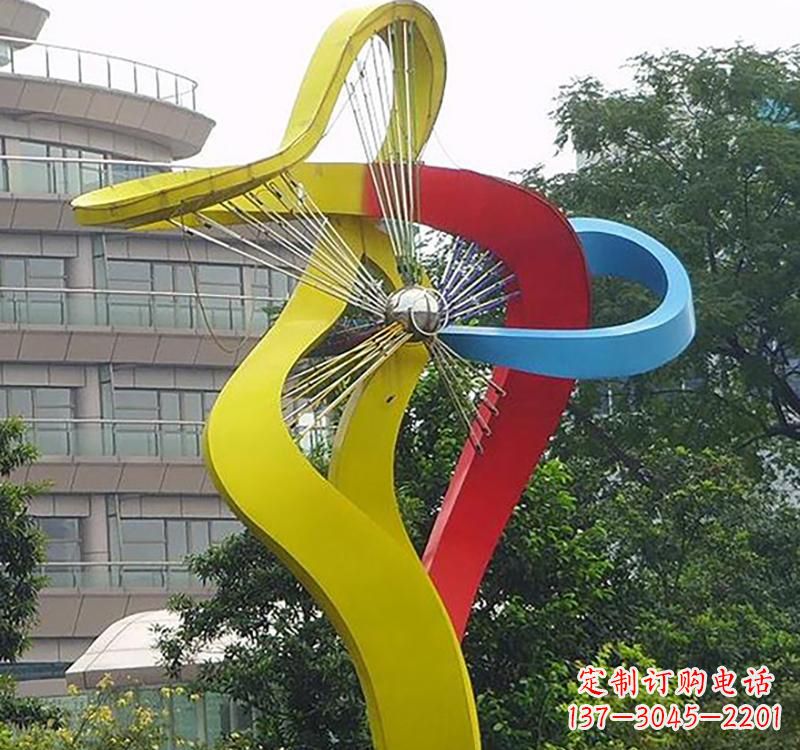 上海不锈钢风车雕塑——烤漆之美