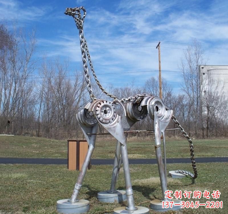 上海不锈钢恐龙雕塑集艺术与自然于一体