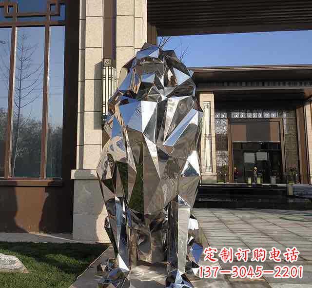 上海不锈钢狮子雕塑给园林带来神秘与力量