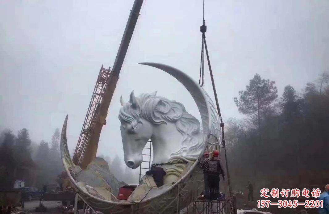 上海不锈钢月亮雕塑