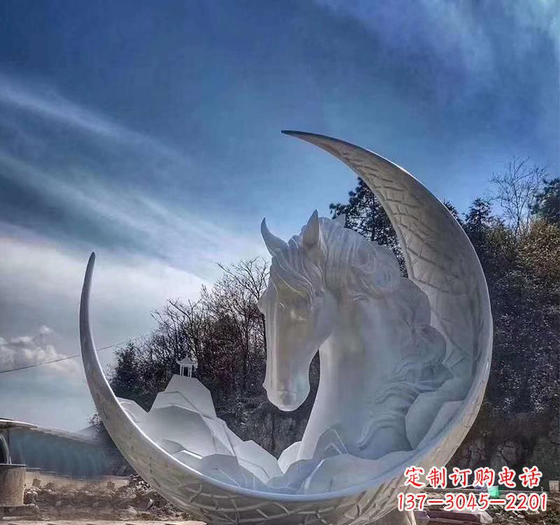 上海月亮的美丽缠绕——不锈钢月亮马雕塑