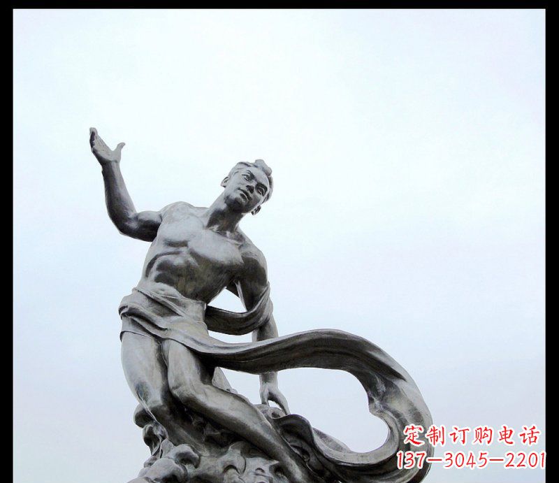 上海浪花上的勇敢者——不锈钢站立的男人雕塑