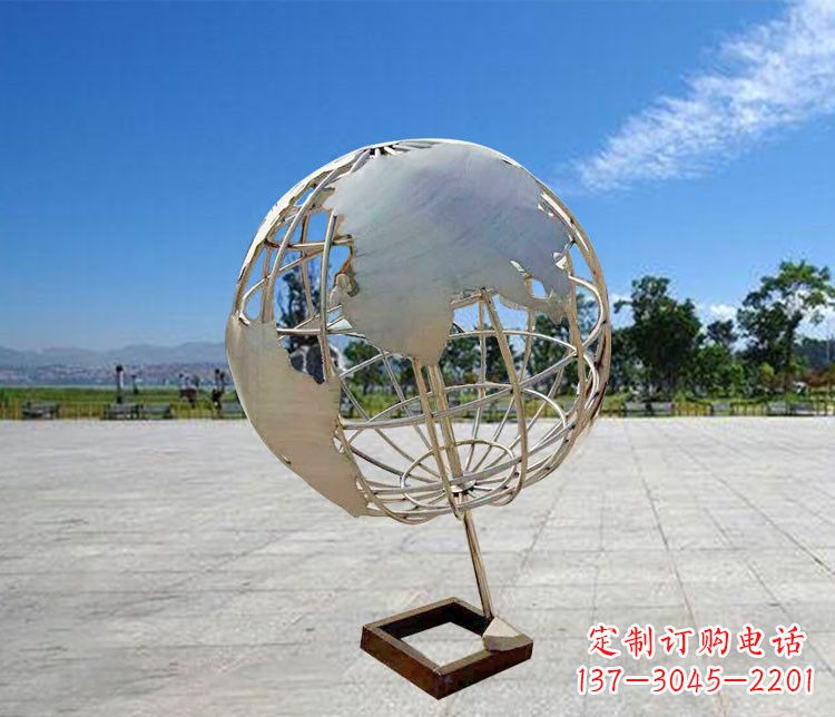 上海神奇的不锈钢地球仪雕塑