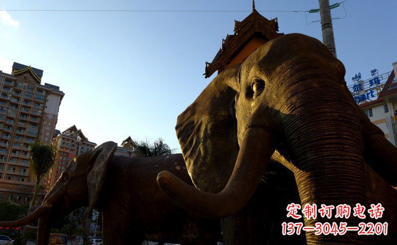 上海步行街上的大象雕塑——给街道带来活力