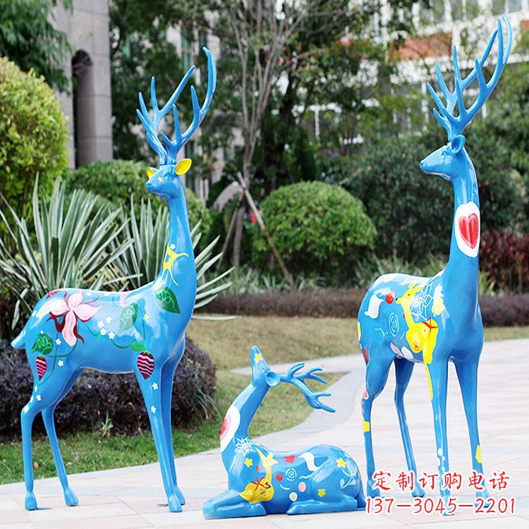 上海精美绝伦的动物雕塑——玻璃钢彩绘鹿