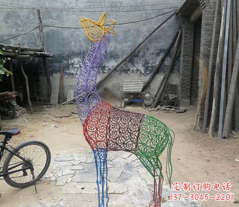 上海彩色不锈钢镂空梅花鹿雕塑——精美艺术品