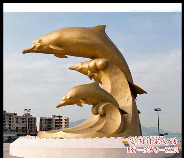 上海海豚雕塑——美丽的城市标志