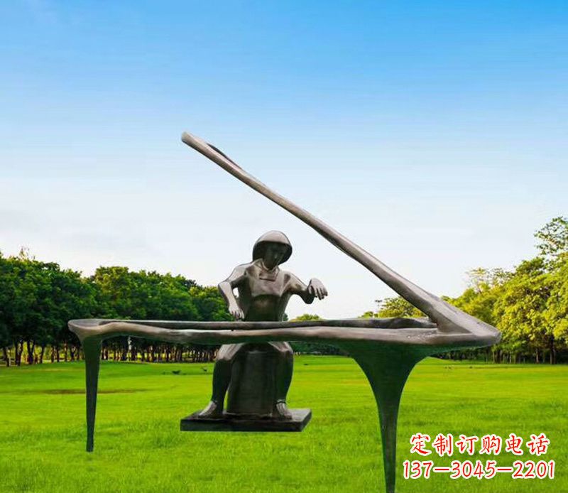 上海钢琴之音铸成雕塑