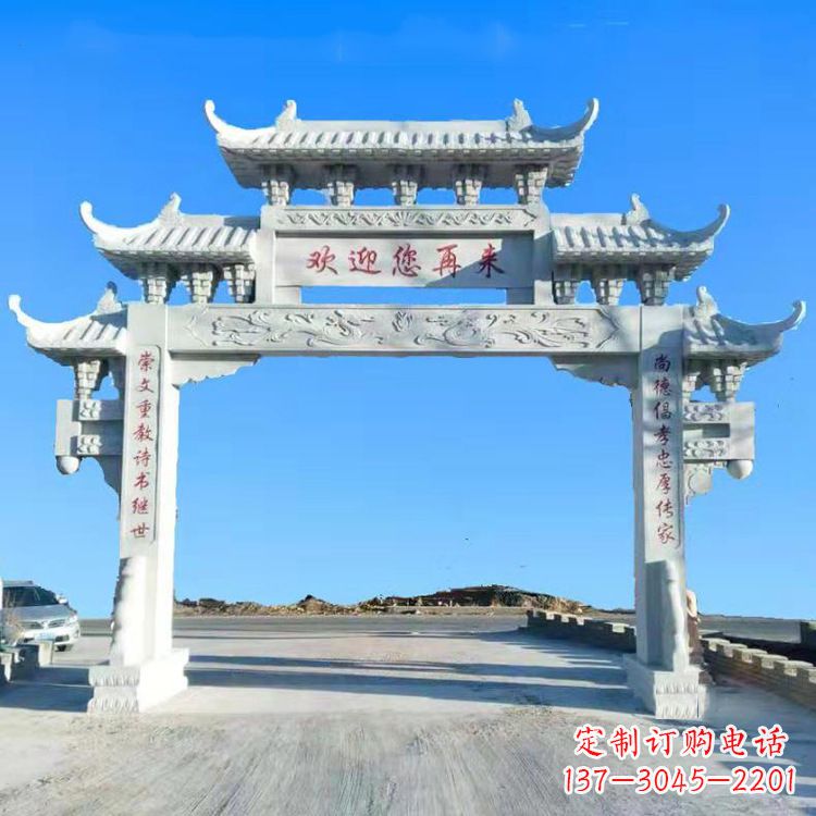 上海传承中国古老文化牌坊雕塑