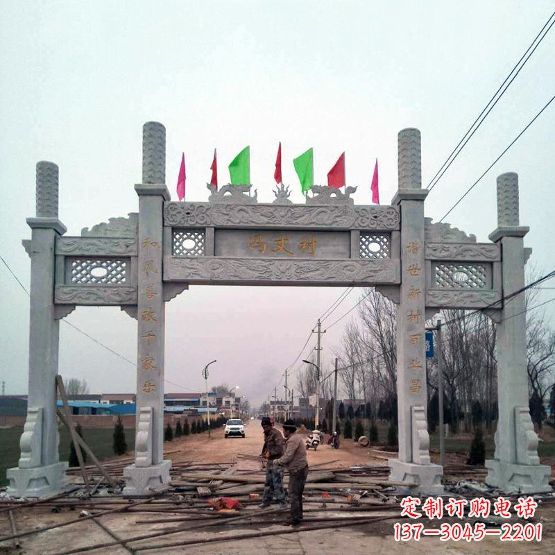 上海传承古老石牌坊雕塑