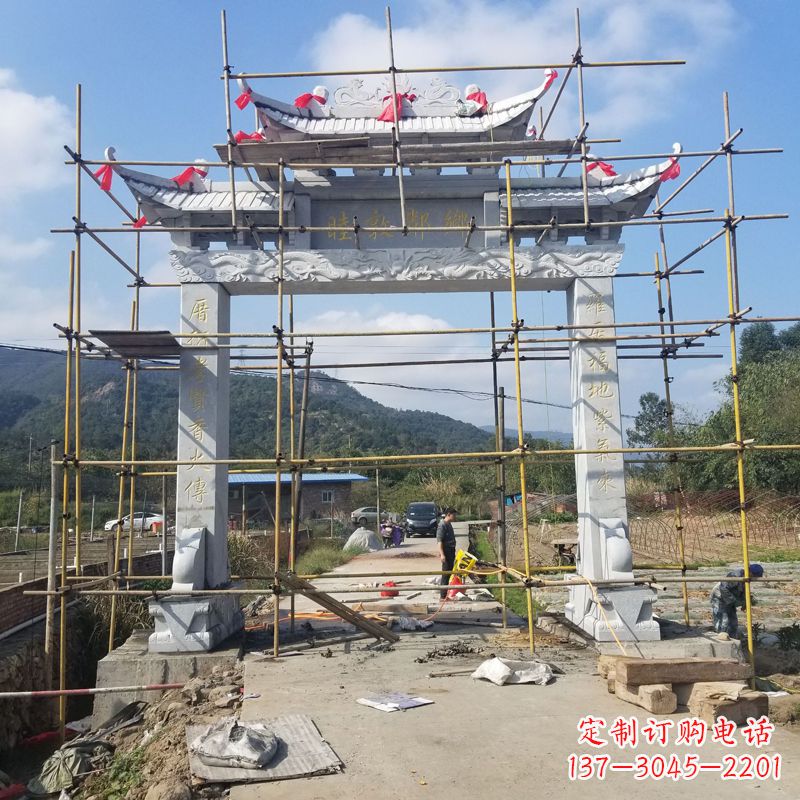 上海村庄石牌坊雕塑传承民间文化