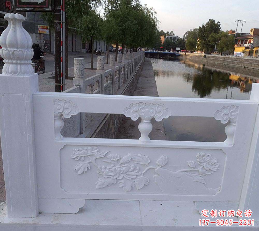 上海大理石荷花栏板雕塑