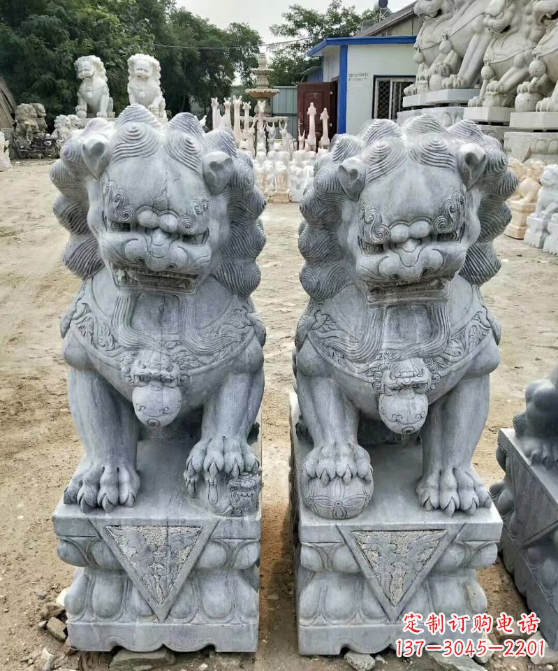 上海传统工艺精雕大理石狮子石雕塑