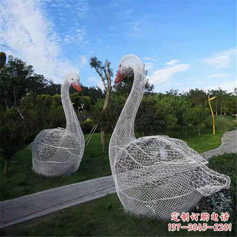 上海梦幻般的大型网格天鹅景观动物雕塑