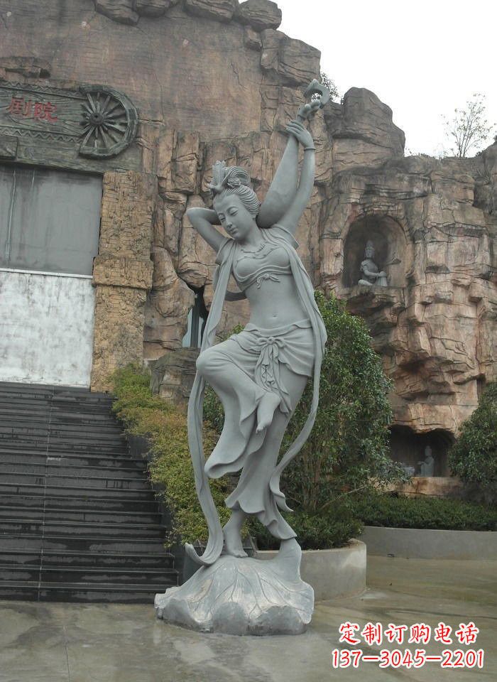 上海琵琶飞天人物石雕