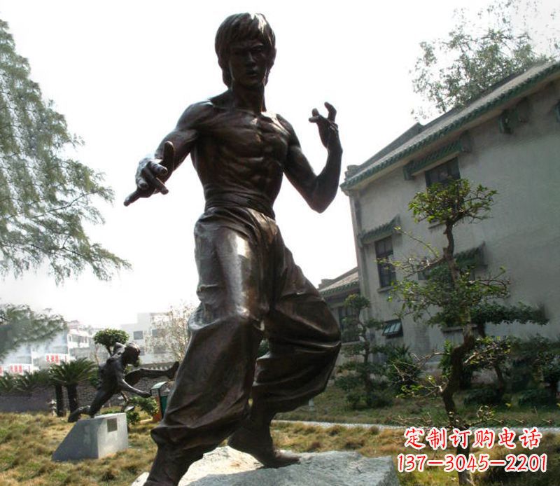 上海传奇人物李小龙铜雕