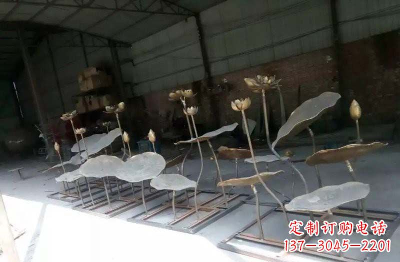 上海精美锻铜荷花荷叶雕塑
