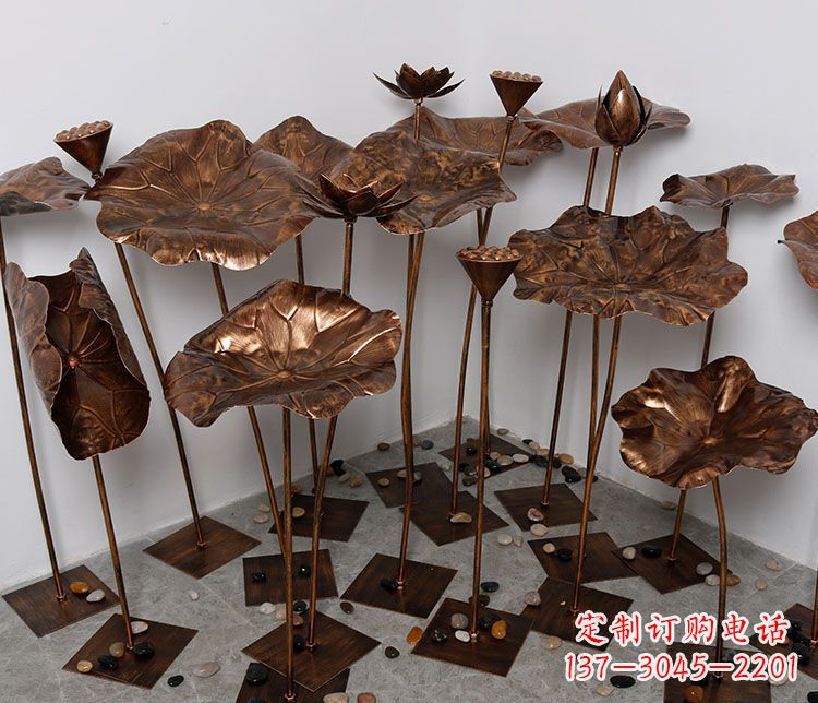上海锻铜荷花景观雕塑