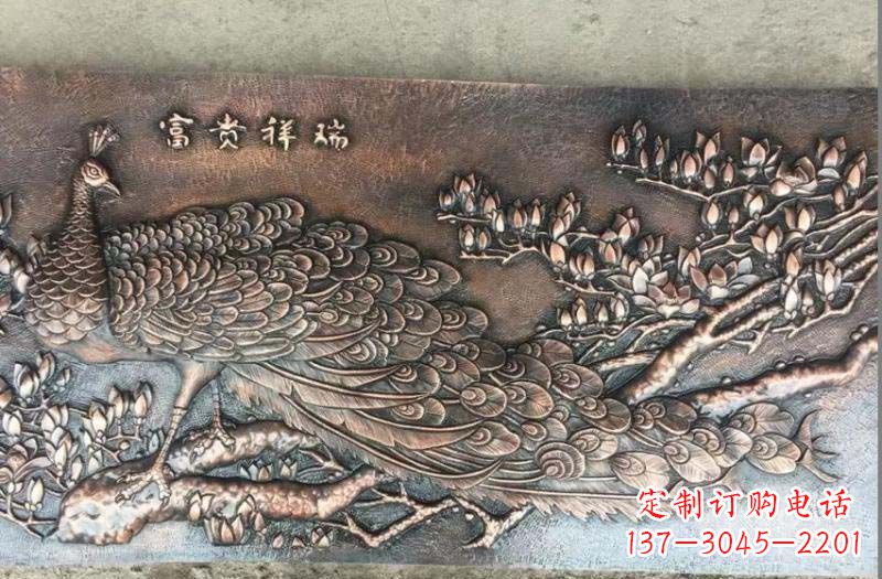 上海精美锻铜孔雀雕塑