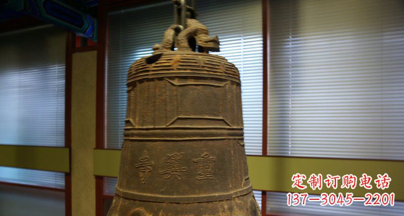 上海仿古铜钟雕塑定制
