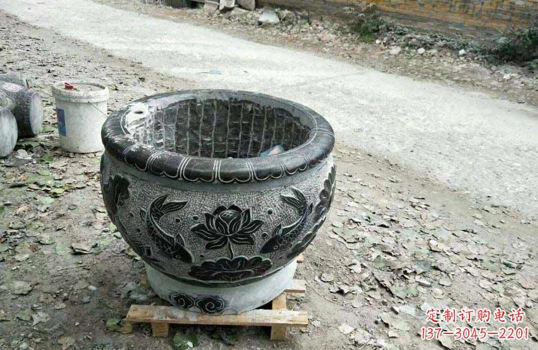 上海仿古圆形水缸石雕
