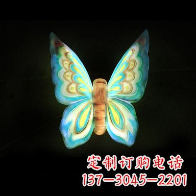 上海蓝色闪耀的夜晚——37x48x20”发光蝴蝶雕塑