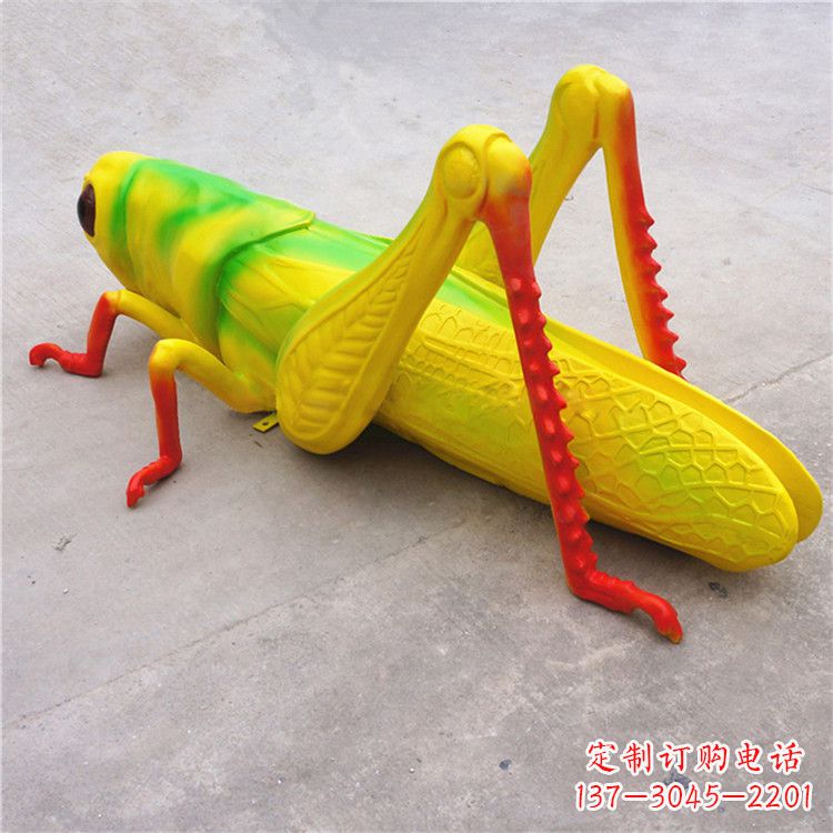 上海仿真蝗虫玻璃钢蚂蚱雕塑