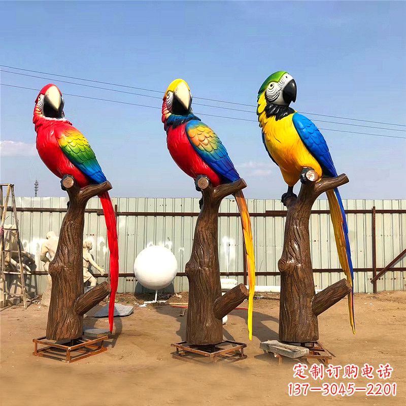 上海玻璃钢鹦鹉雕塑