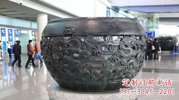 上海建筑与自然的和谐景观水缸雕塑