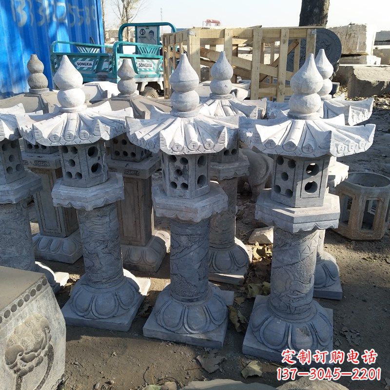 上海高墩青石中式灯笼雕塑