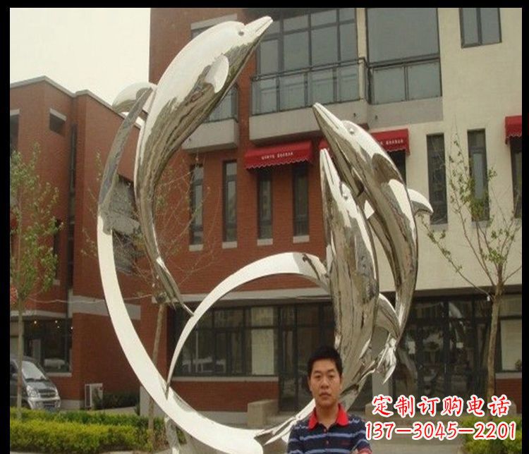 上海工厂不锈钢镜面海豚雕塑