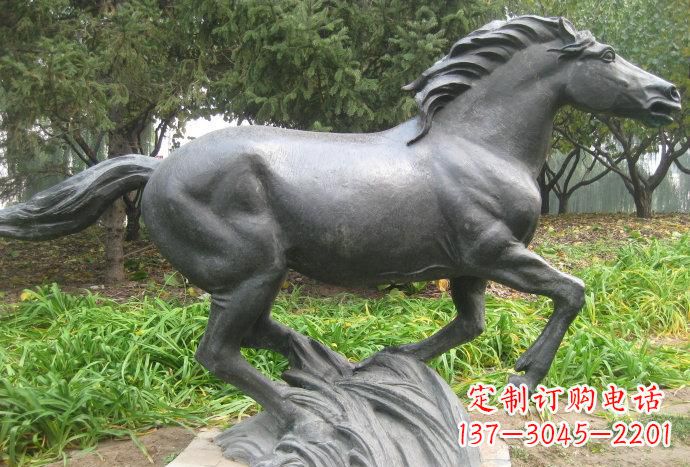 上海奔马铜雕—精美雕塑处处闪耀灿烂光彩