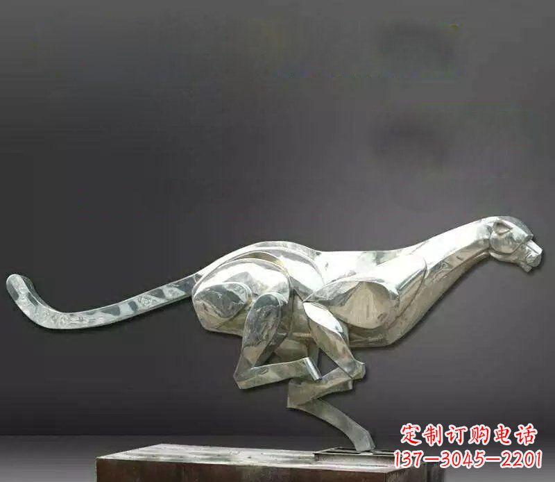 上海公园不锈钢奔跑的豹子动物雕塑