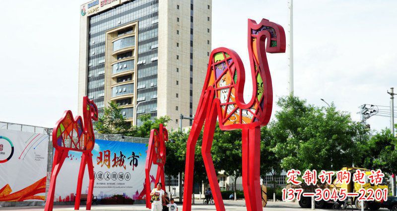 上海品质精良的公园不锈钢骆驼雕塑