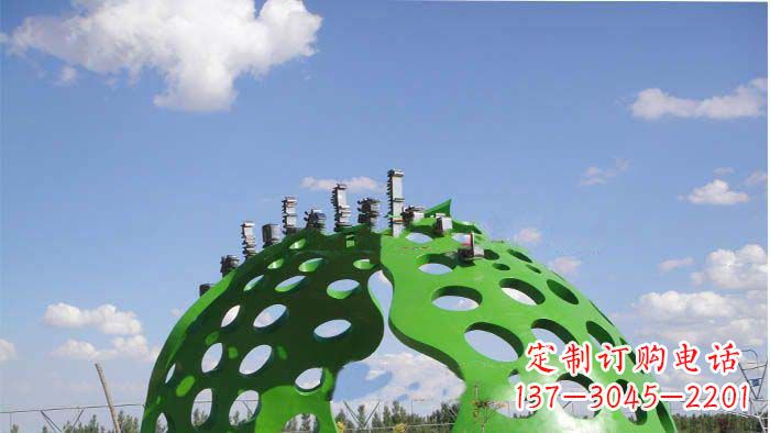 上海约克公园不锈钢镂空半圆拱门雕塑