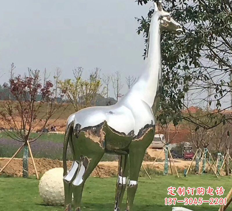 上海公园不锈钢长颈鹿雕塑