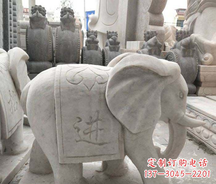 上海公园动物石雕小象