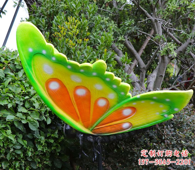 上海玻璃钢仿真蝴蝶雕塑