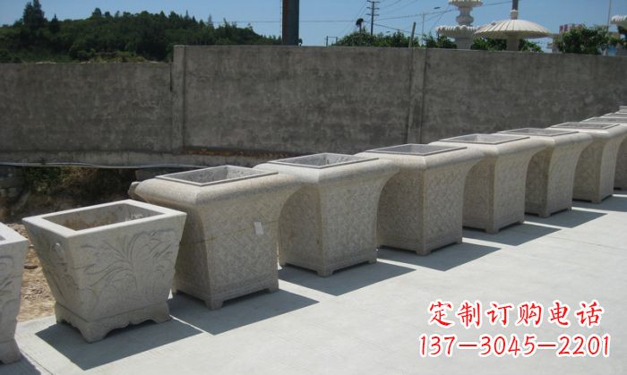 上海大理石花盆石雕 – 在公园展现精美自然风貌
