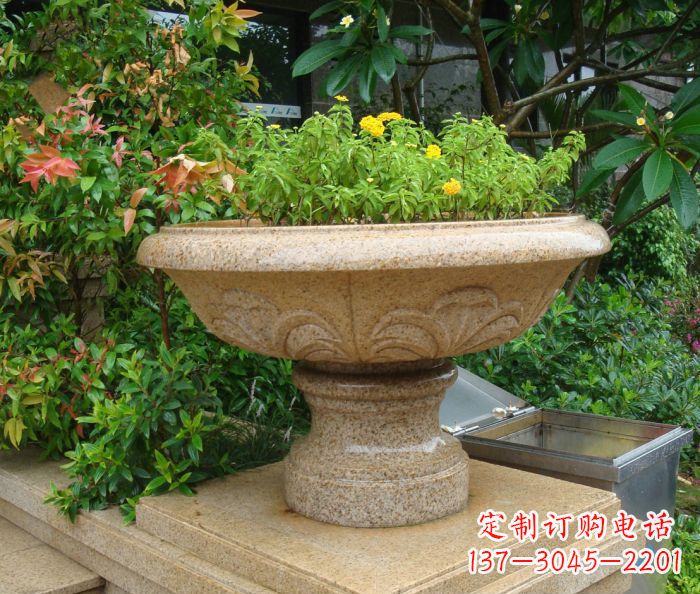 上海雕塑花盆，精雕细琢