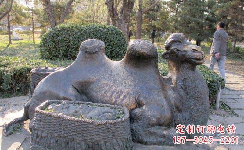 上海公园骆驼动物铜雕