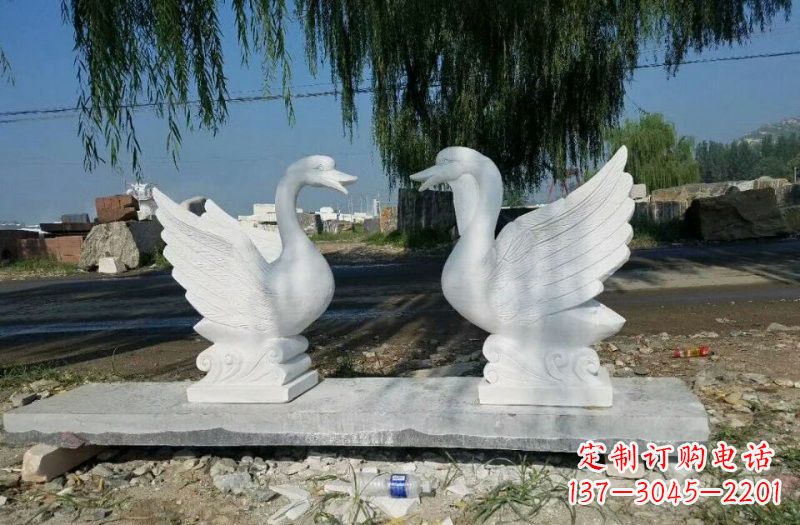 上海浪漫传情——中领雕塑定制天鹅石雕
