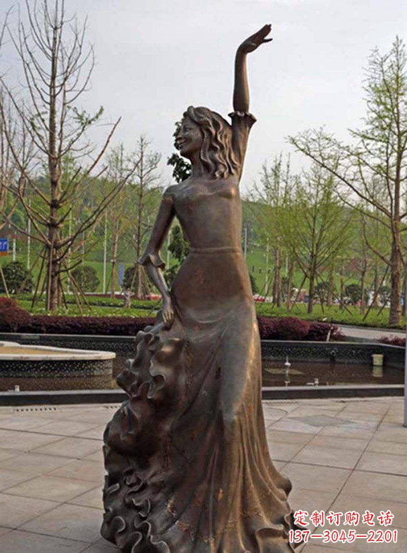 上海公园跳舞的女孩人物铜雕