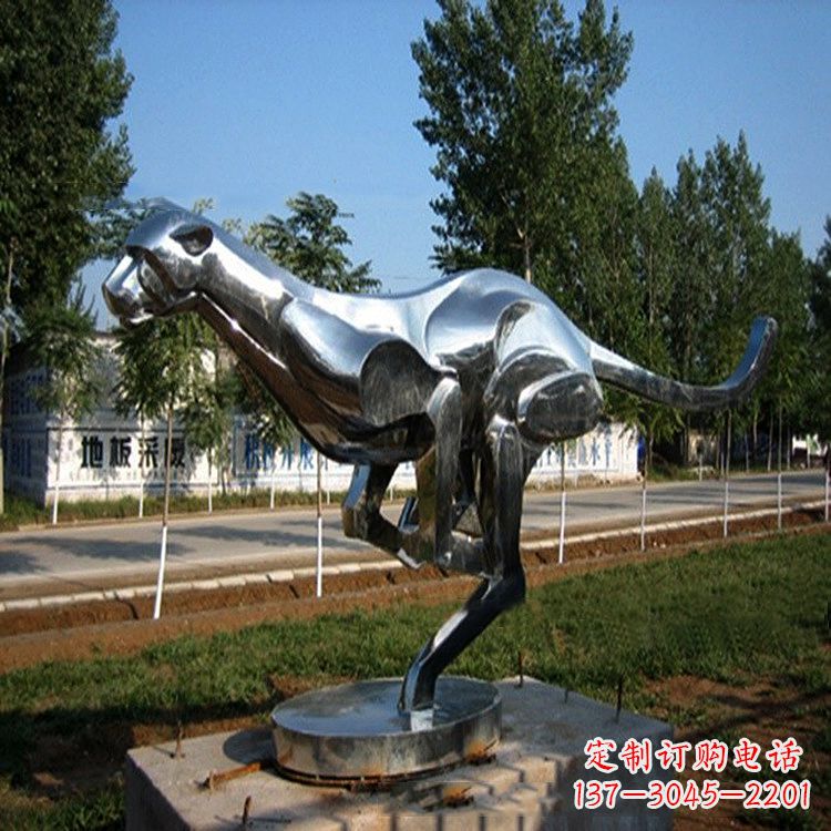 上海活泼可爱的袋鼠拉丝不锈钢雕塑